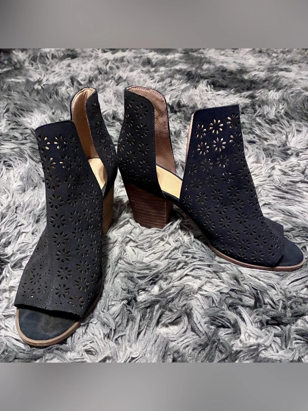 Crown & Ivy Navy Blue Booties